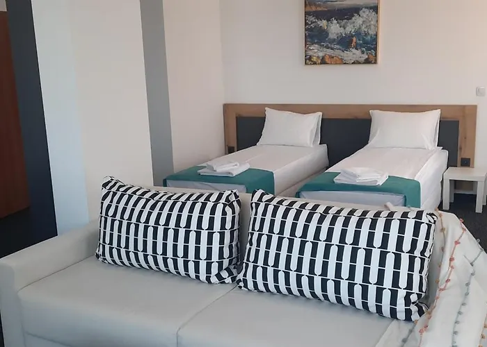 вивиан Къща за гости Китен